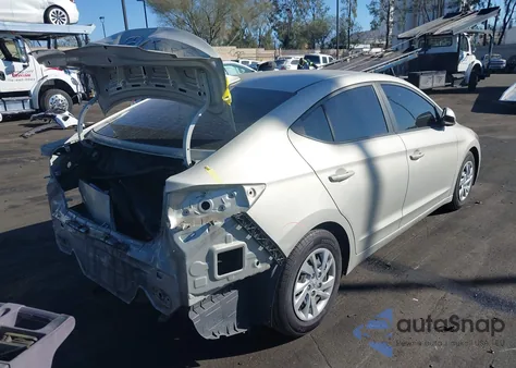 2017 Hyundai Elantra Se z USA, uszkodzony, nr VIN KMHD74LF6HU303949